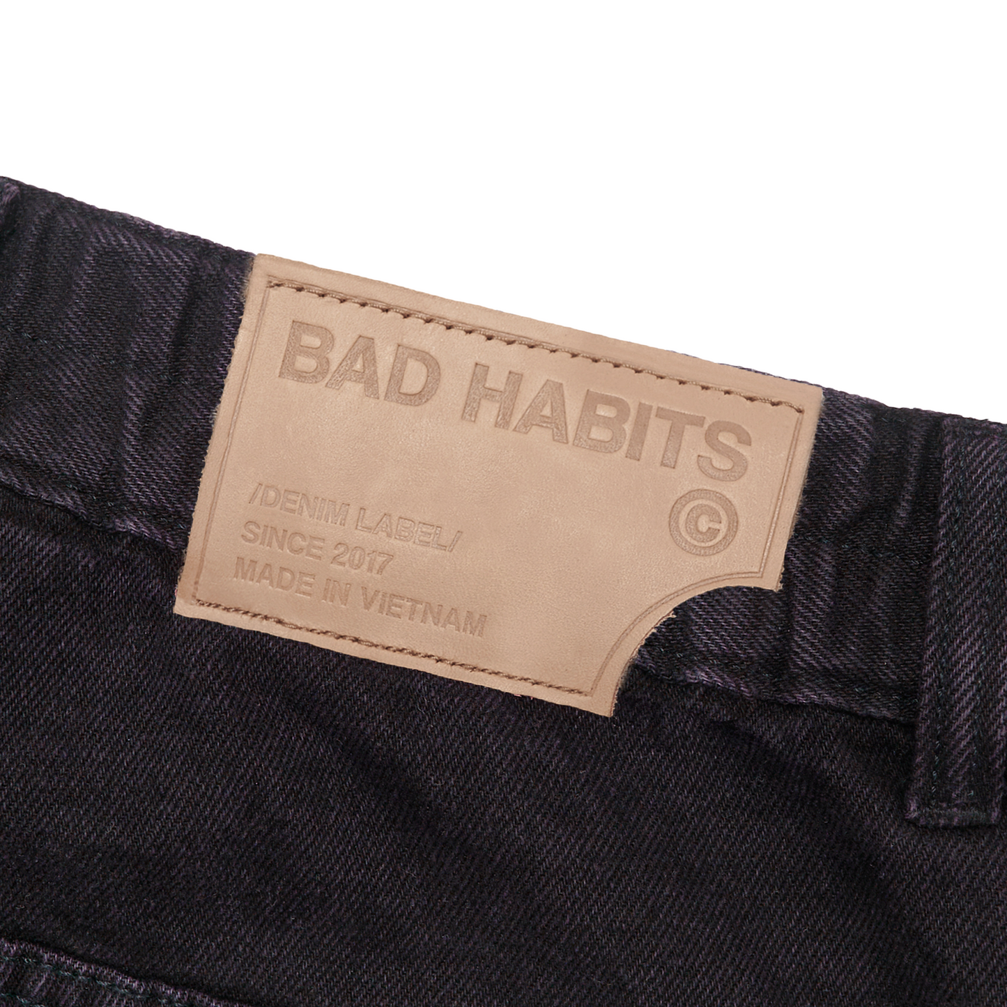 DISTRESS BAD DENIM LABEL